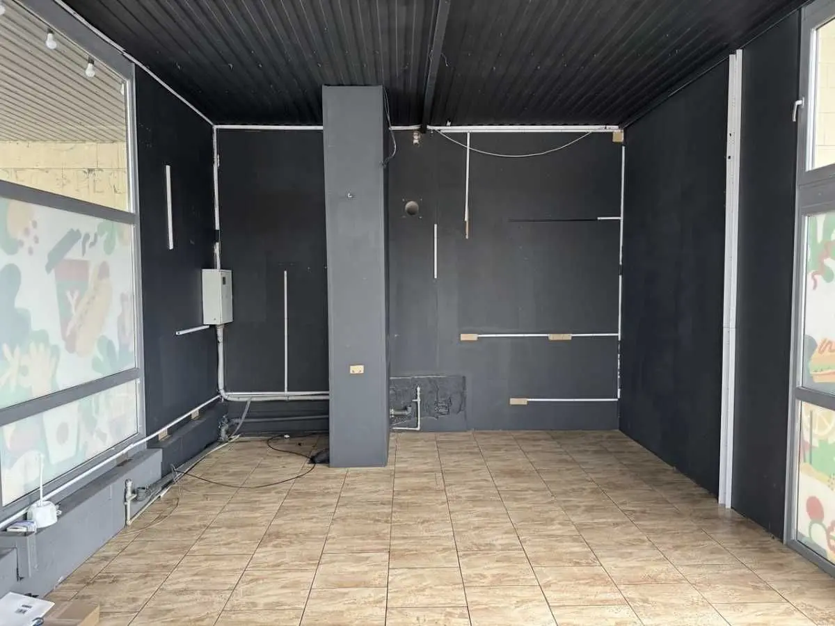 Фото Rent a retail space, Tarasa Shevchenka Boulevard (Taras Shevchenko Boulevard) 38 Kyiv for long-term rent, price: 45000 UAH, code 6874