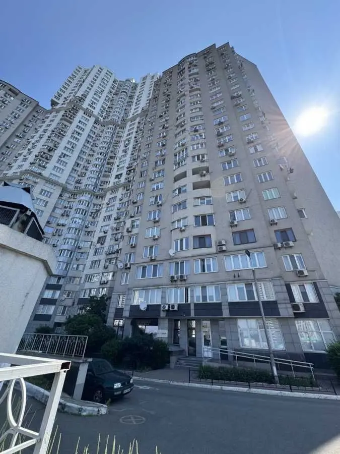 Фото Selling commercial property, 203 sq.m., Kniazhyi Zaton Street 21 Kyiv, price: 420000 USD, code 6875