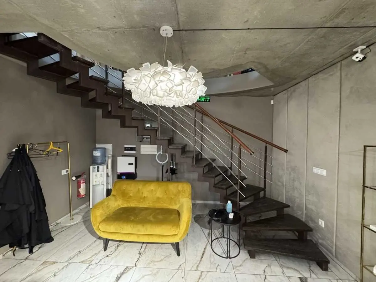 Фото Selling commercial property, 203 sq.m., Kniazhyi Zaton Street 21 Kyiv, price: 420000 USD, code 6875