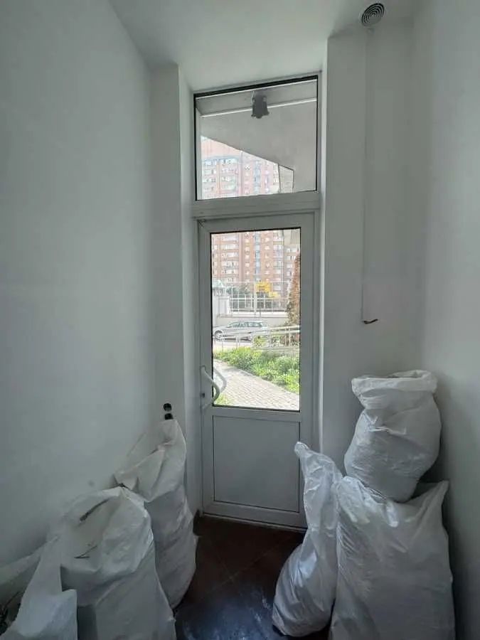 Фото Selling commercial property, 203 sq.m., Kniazhyi Zaton Street 21 Kyiv, price: 420000 USD, code 6875