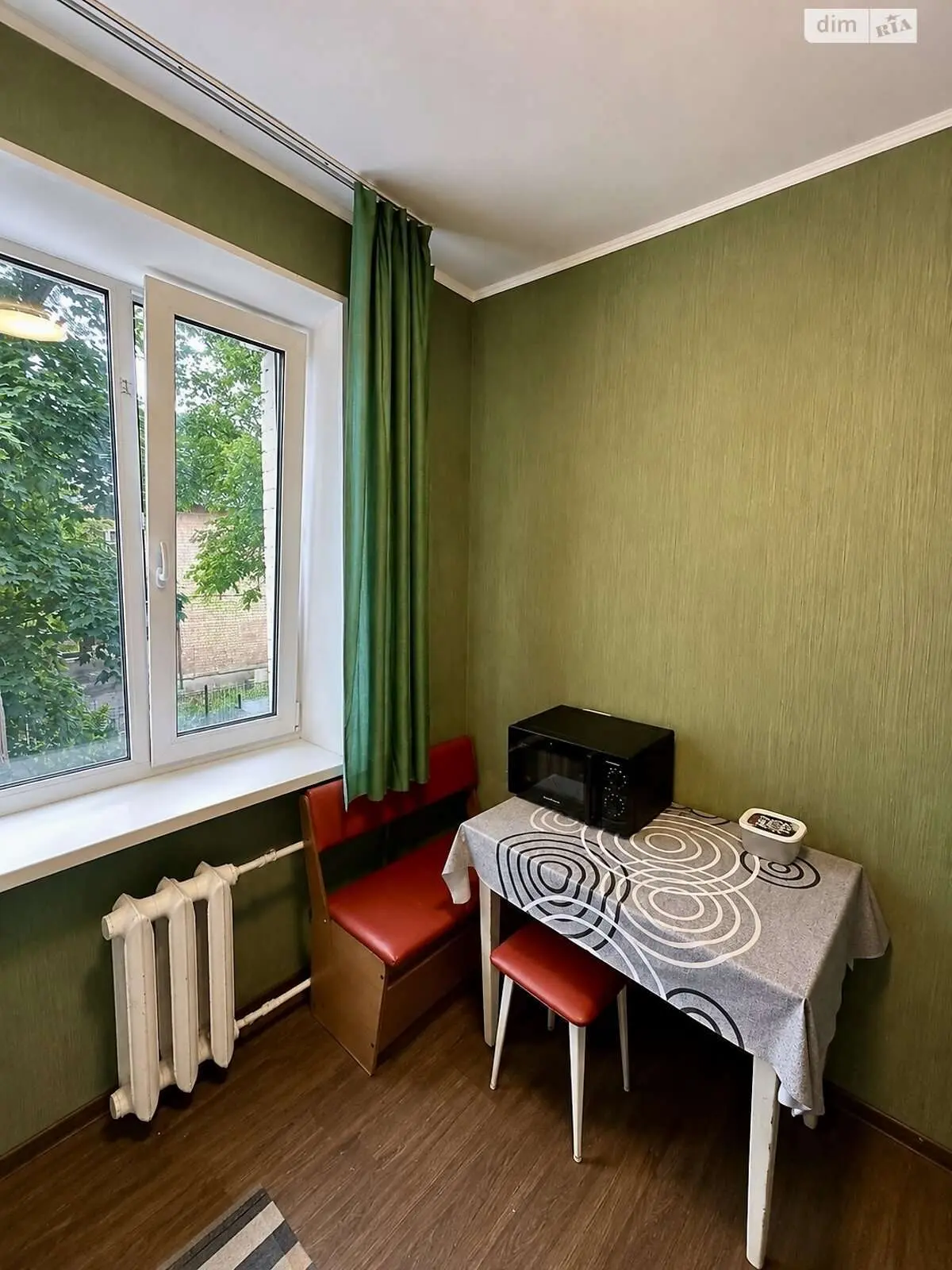 Фото Продаю 1 кімнатну квартиру, 30 кв. м, Соборності просп. (Возз’єднання) 18 Київ, ціна: 49000 $, код 6884