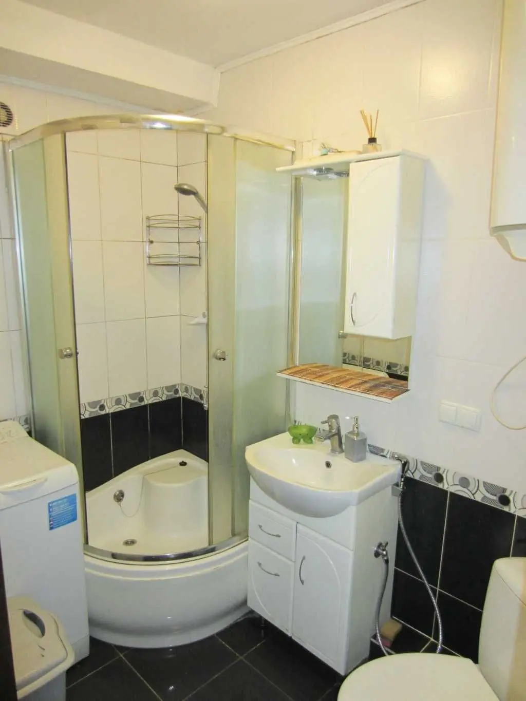Фото Selling a 2-room apartment, 46 sq.m., Zodchykh Street 16 Kyiv, price: 55000 USD, code 6886
