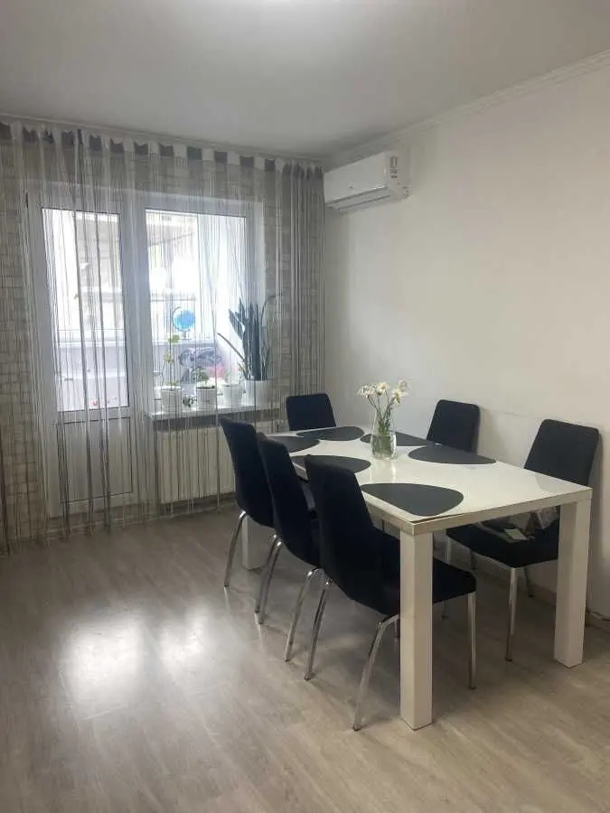 Фото Продаю 2-комнатную квартиру, 72.7 кв. м, Балтийский пер. 5 Киев, цена: 135000 USD, код 6889