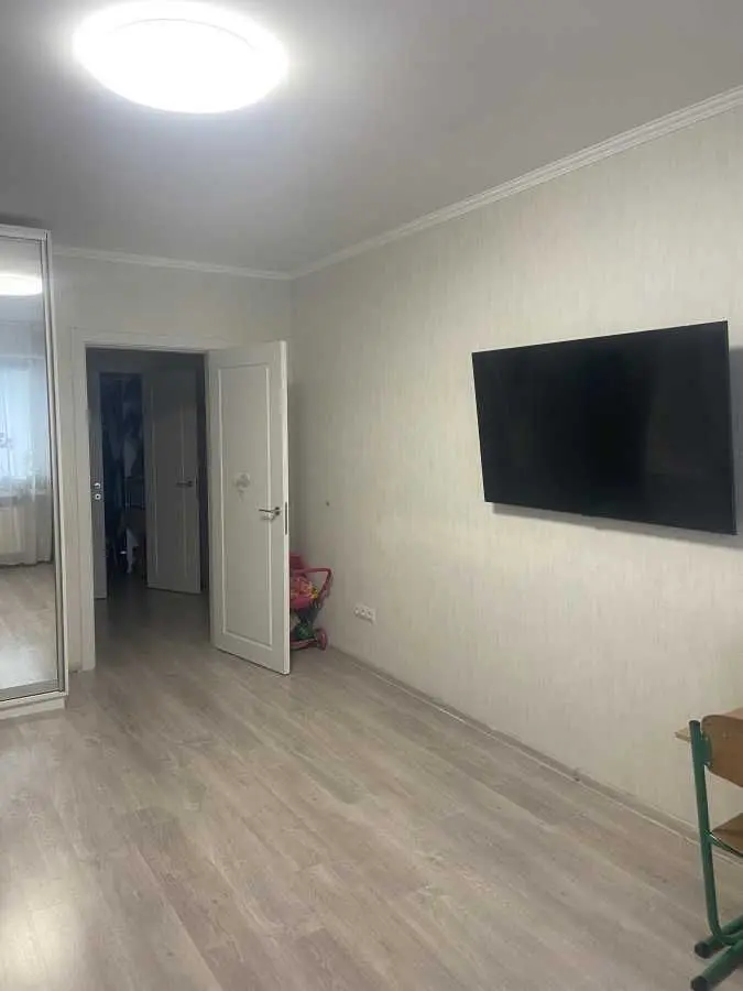Фото Продаю 2-комнатную квартиру, 72.7 кв. м, Балтийский пер. 5 Киев, цена: 135000 USD, код 6889