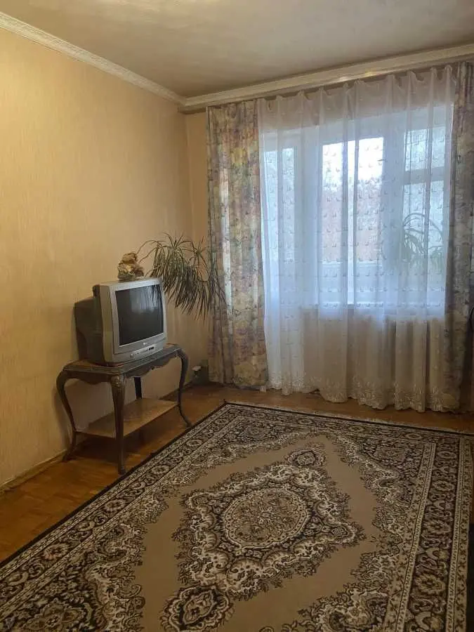 Фото Продаю 1-комнатную квартиру, 30 кв. м, Маршала Рокоссовского просп. 10а Киев, цена: 42000 USD, код 6890