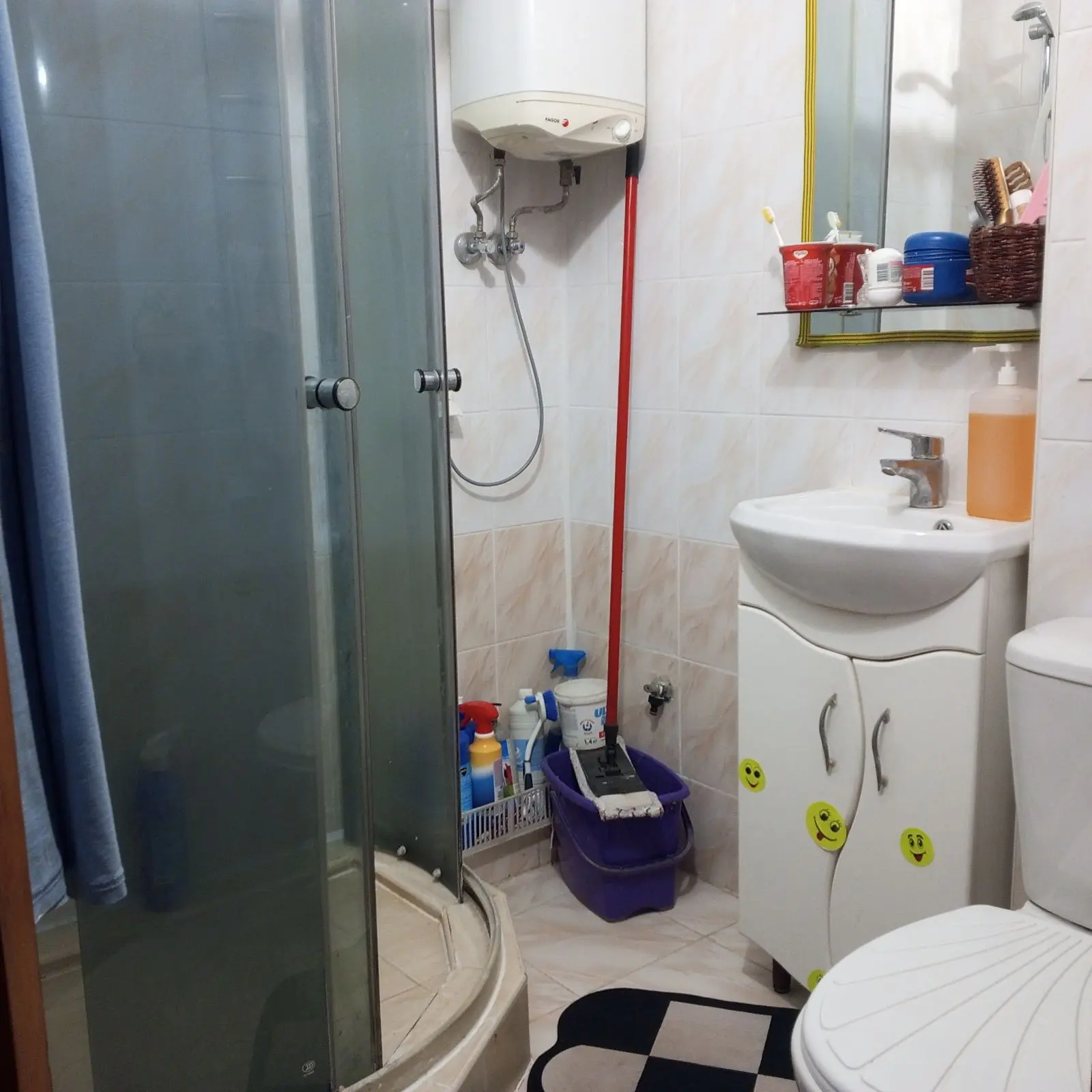 Фото Зняти 2 кімнатну квартиру, Верховної Ради бульв. 24 Київ в довгострокову оренду, ціна: 4500 UAH, код 6891