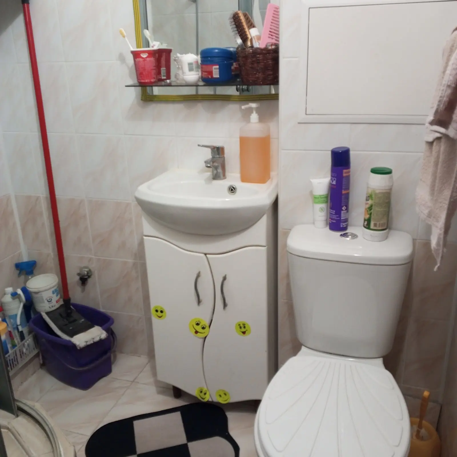 Фото Зняти 2 кімнатну квартиру, Верховної Ради бульв. 24 Київ в довгострокову оренду, ціна: 4500 UAH, код 6891