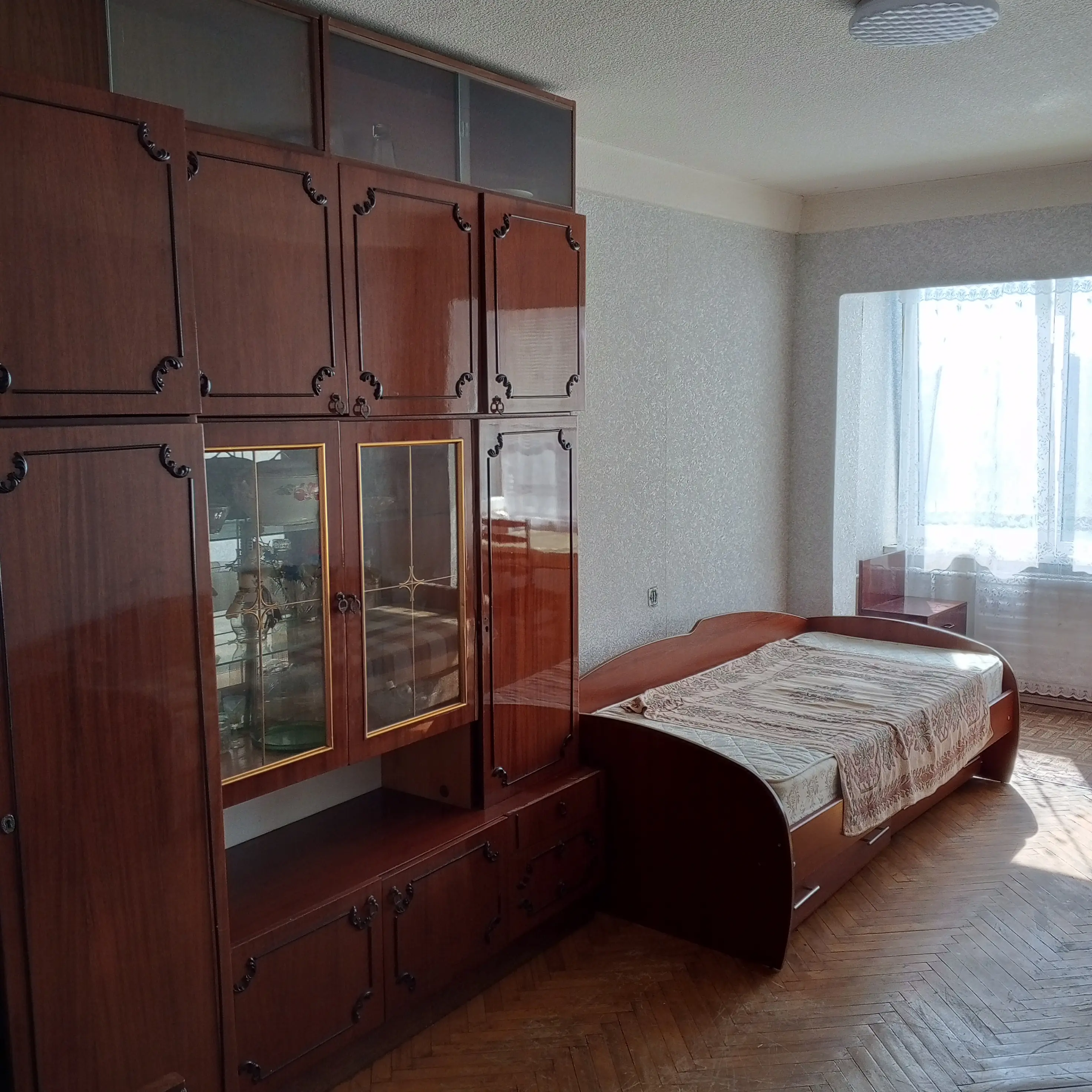 Фото Зняти 2 кімнатну квартиру, Юрія Шумського вул. 8а Київ в довгострокову оренду, ціна: 10000 UAH, код 6892