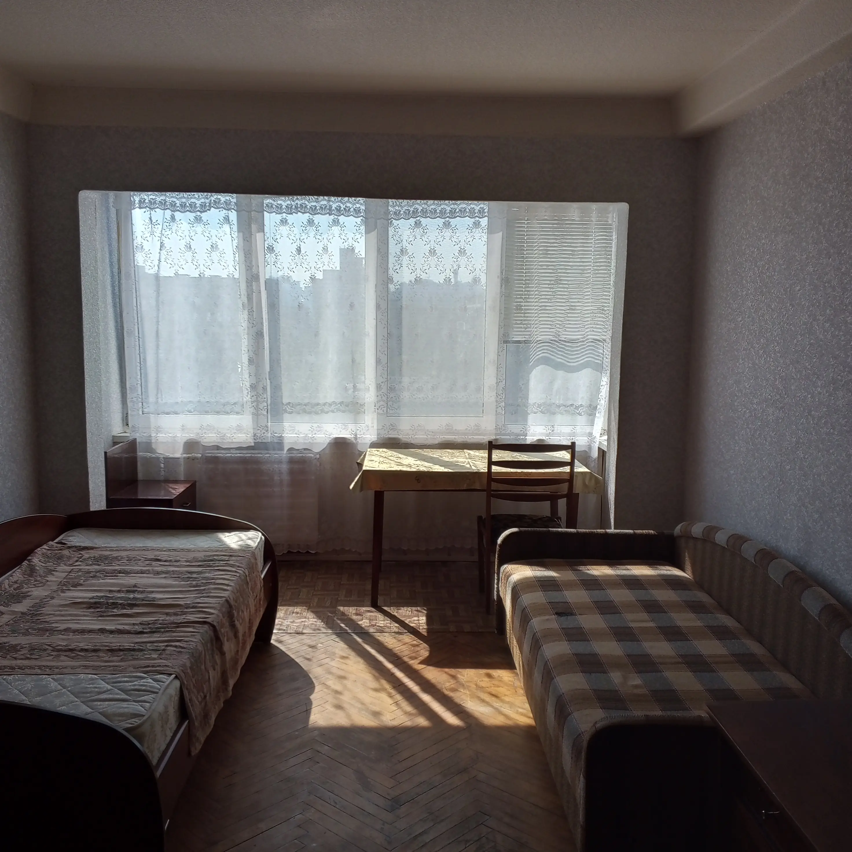 Фото Зняти 2 кімнатну квартиру, Юрія Шумського вул. 8а Київ в довгострокову оренду, ціна: 10000 UAH, код 6892