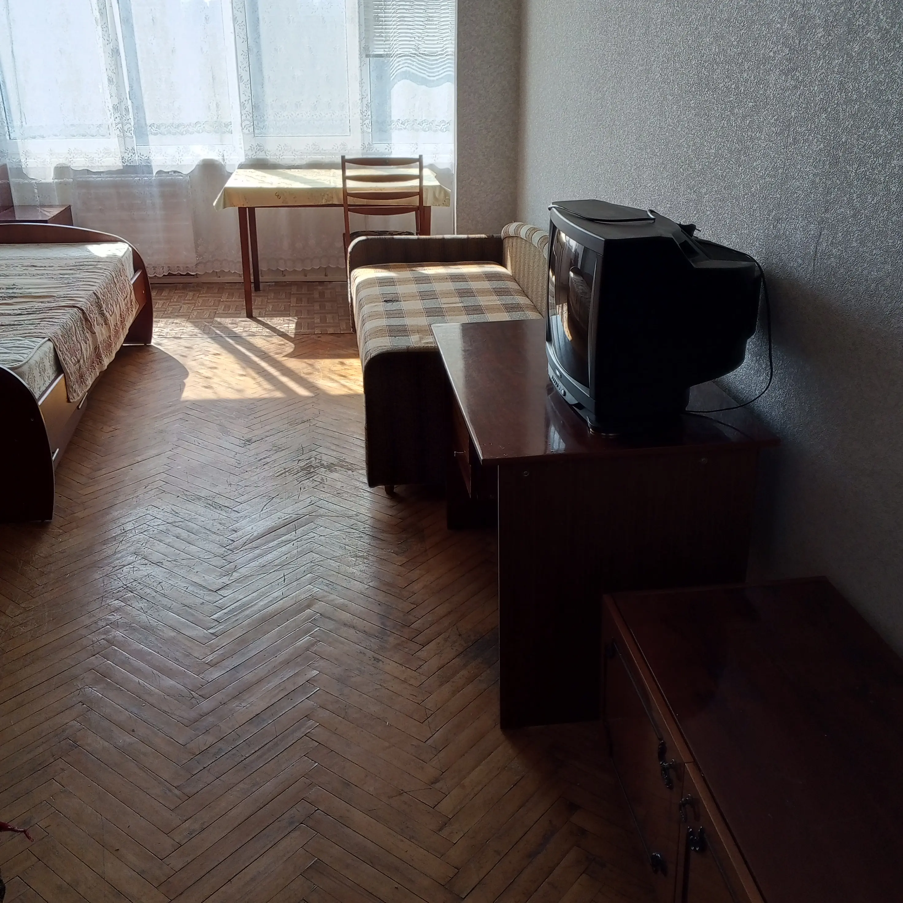 Фото Зняти 2 кімнатну квартиру, Юрія Шумського вул. 8а Київ в довгострокову оренду, ціна: 10000 UAH, код 6892