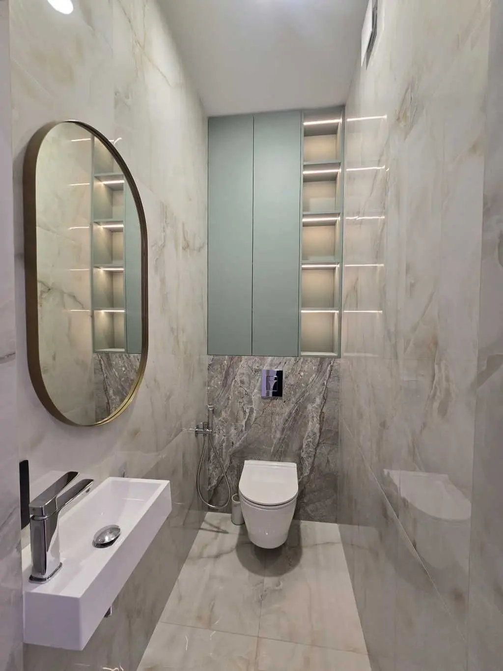 Фото Selling a 2-room apartment, 65 sq.m., Metrolohichna Street  Kyiv, price: 165000 USD, code 6905