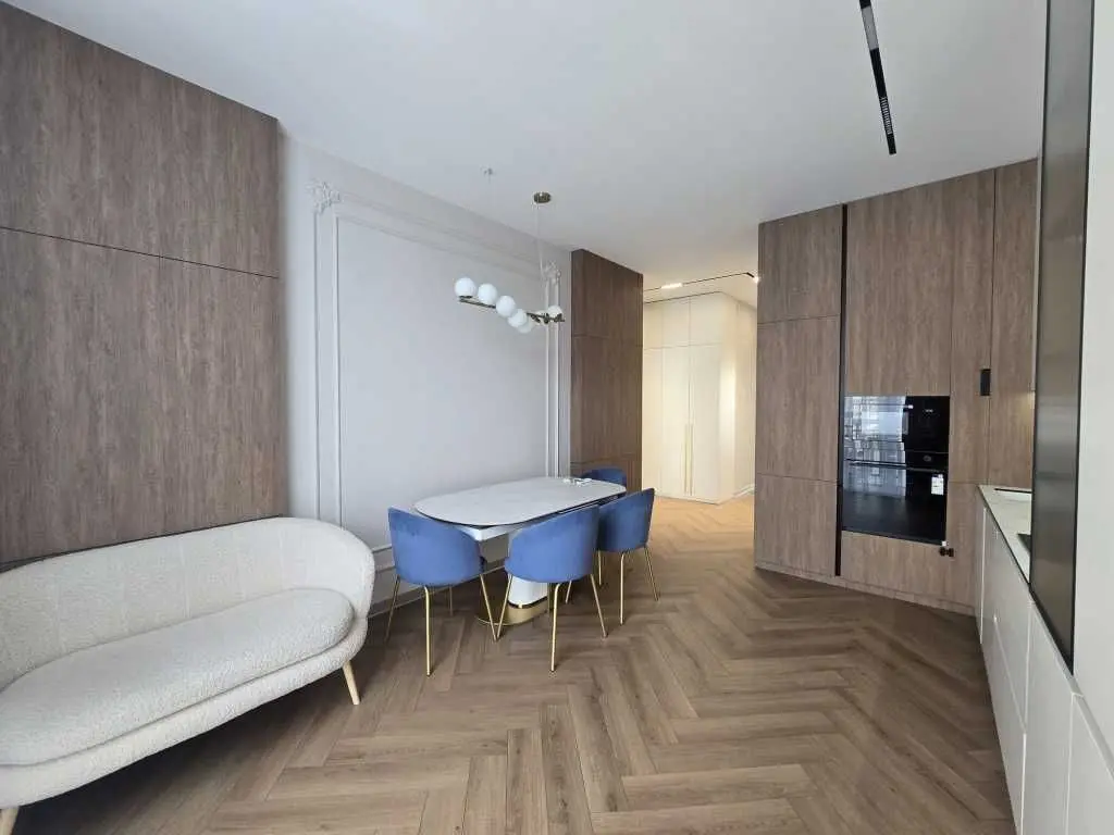 Фото Selling a 2-room apartment, 65 sq.m., Metrolohichna Street  Kyiv, price: 165000 USD, code 6905