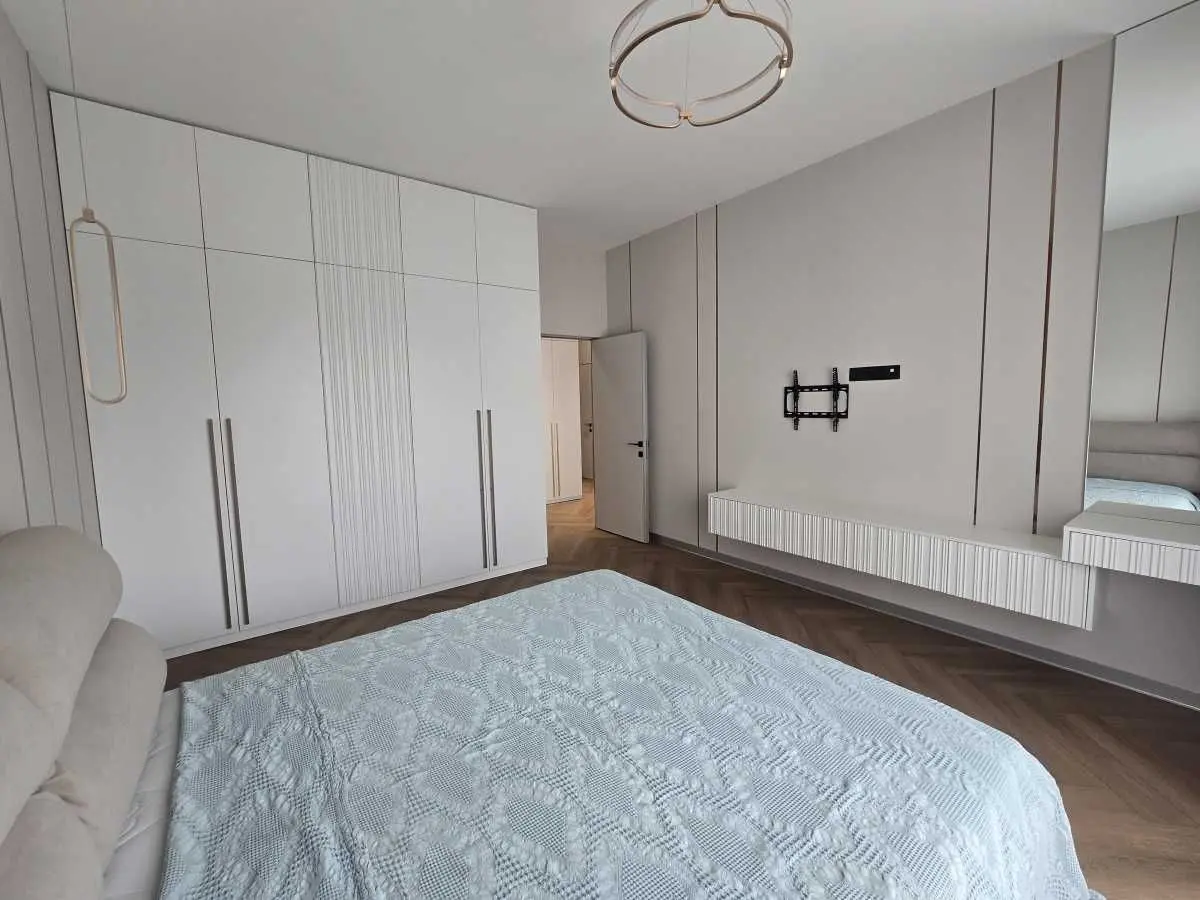 Фото Selling a 2-room apartment, 65 sq.m., Metrolohichna Street  Kyiv, price: 165000 USD, code 6905