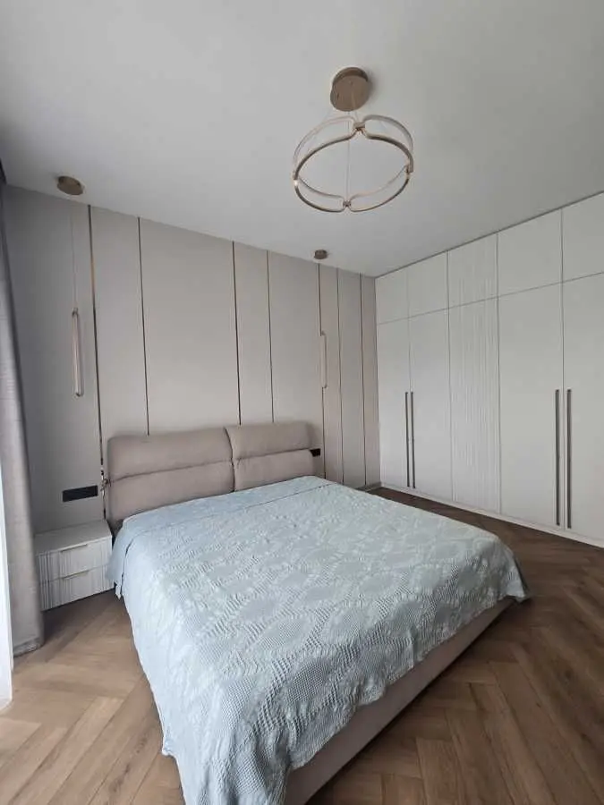 Фото Selling a 2-room apartment, 65 sq.m., Metrolohichna Street  Kyiv, price: 165000 USD, code 6905
