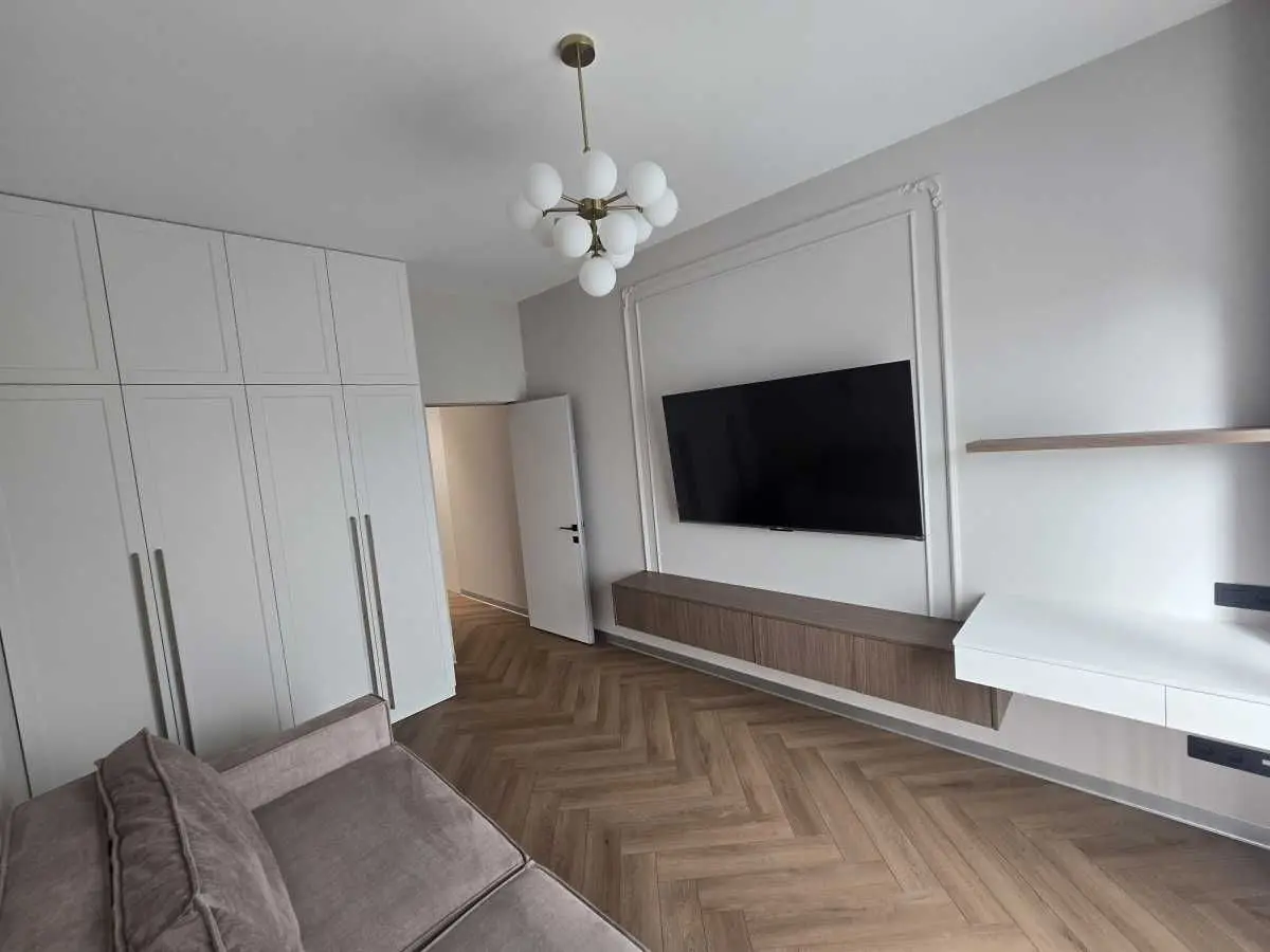 Фото Selling a 2-room apartment, 65 sq.m., Metrolohichna Street  Kyiv, price: 165000 USD, code 6905