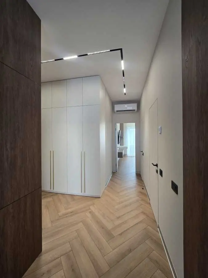 Фото Selling a 2-room apartment, 65 sq.m., Metrolohichna Street  Kyiv, price: 165000 USD, code 6905