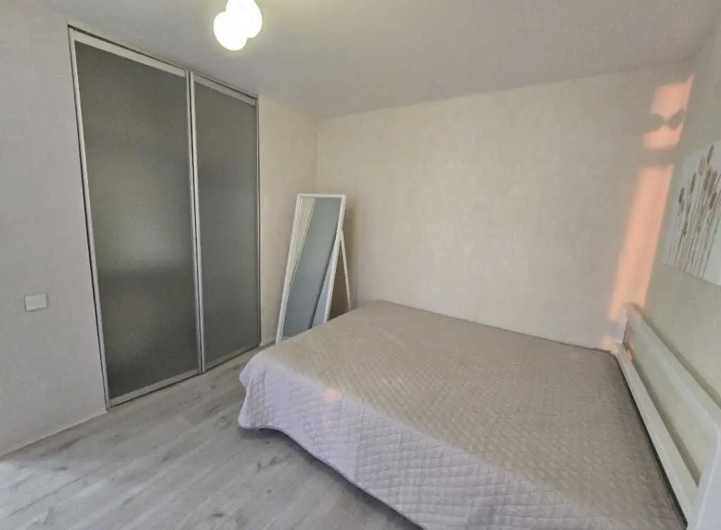 Фото Продаю 1 кімнатну квартиру, 42 кв. м, Академіка Заболотного вул.  Київ, ціна: 105000 USD, код 6909