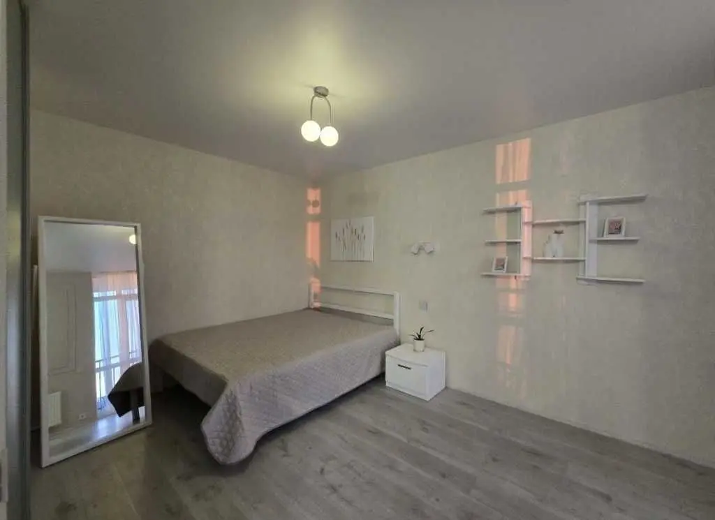 Фото Продаю 1 кімнатну квартиру, 42 кв. м, Академіка Заболотного вул.  Київ, ціна: 105000 USD, код 6909