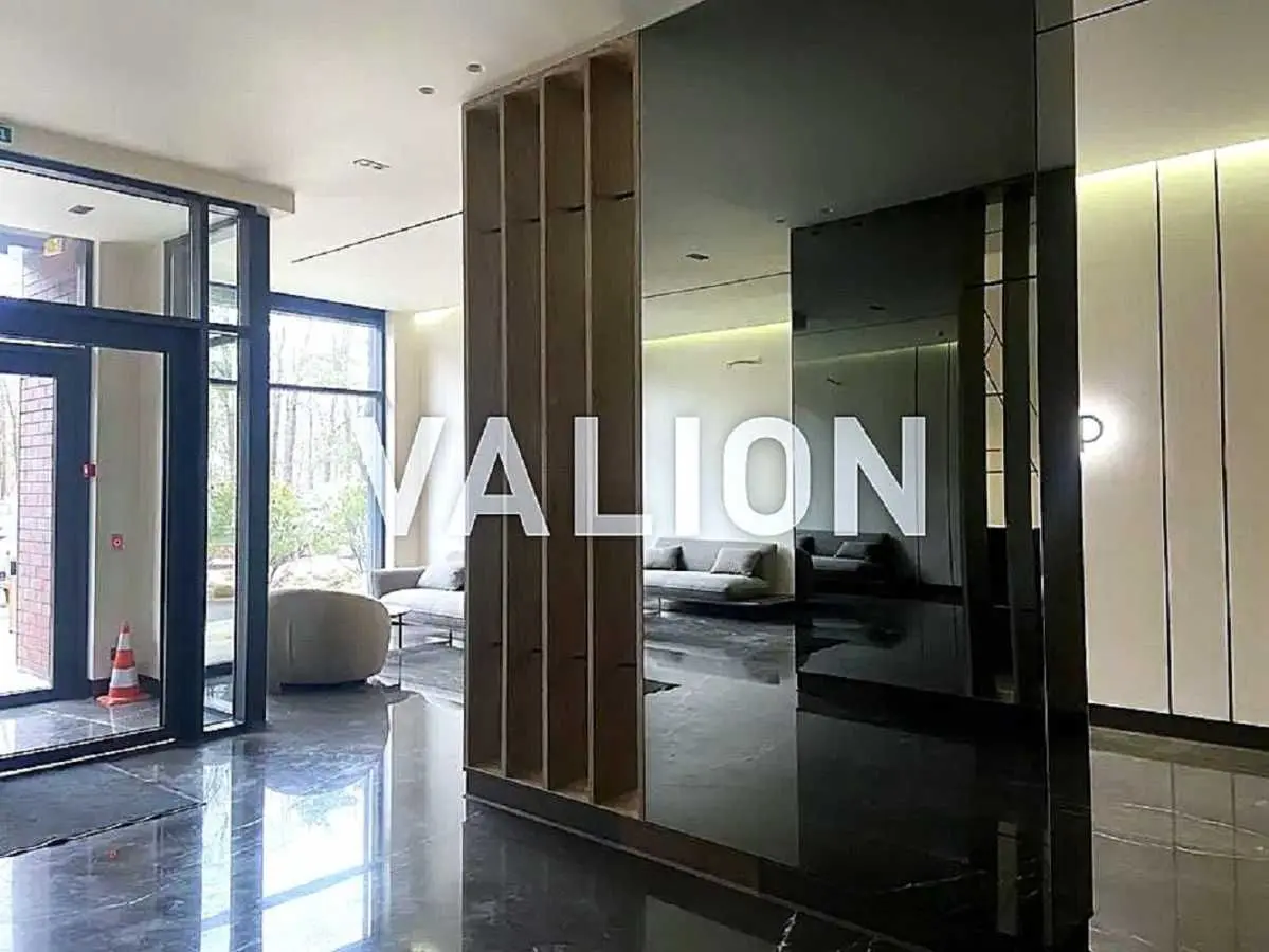 Фото Selling a 3-room apartment, 94 sq.m., Knyazya Romana Mstyslavychya Street (Henerala Zhmachenka Street) 28 Kyiv, price: 150000 USD, code 6910