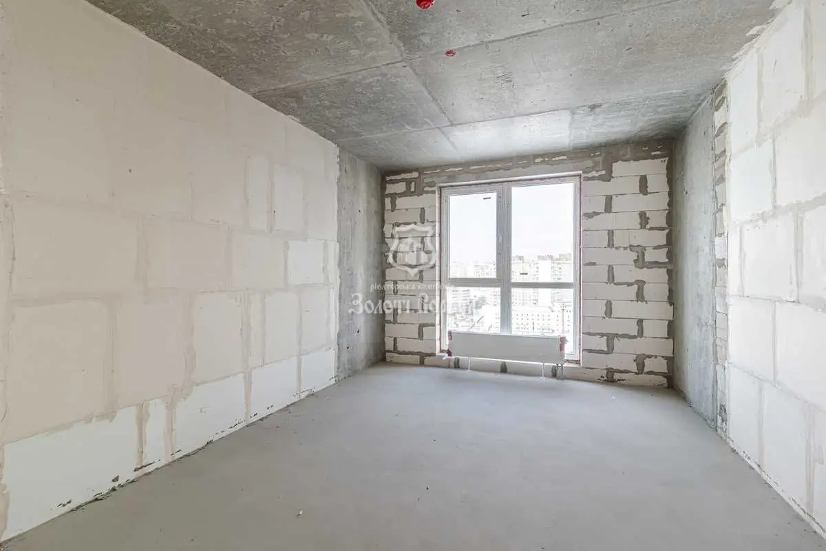 Фото Selling a 3-room apartment, 97 sq.m., Revutskoho Street  Kyiv, price: 95000 USD, code 6927