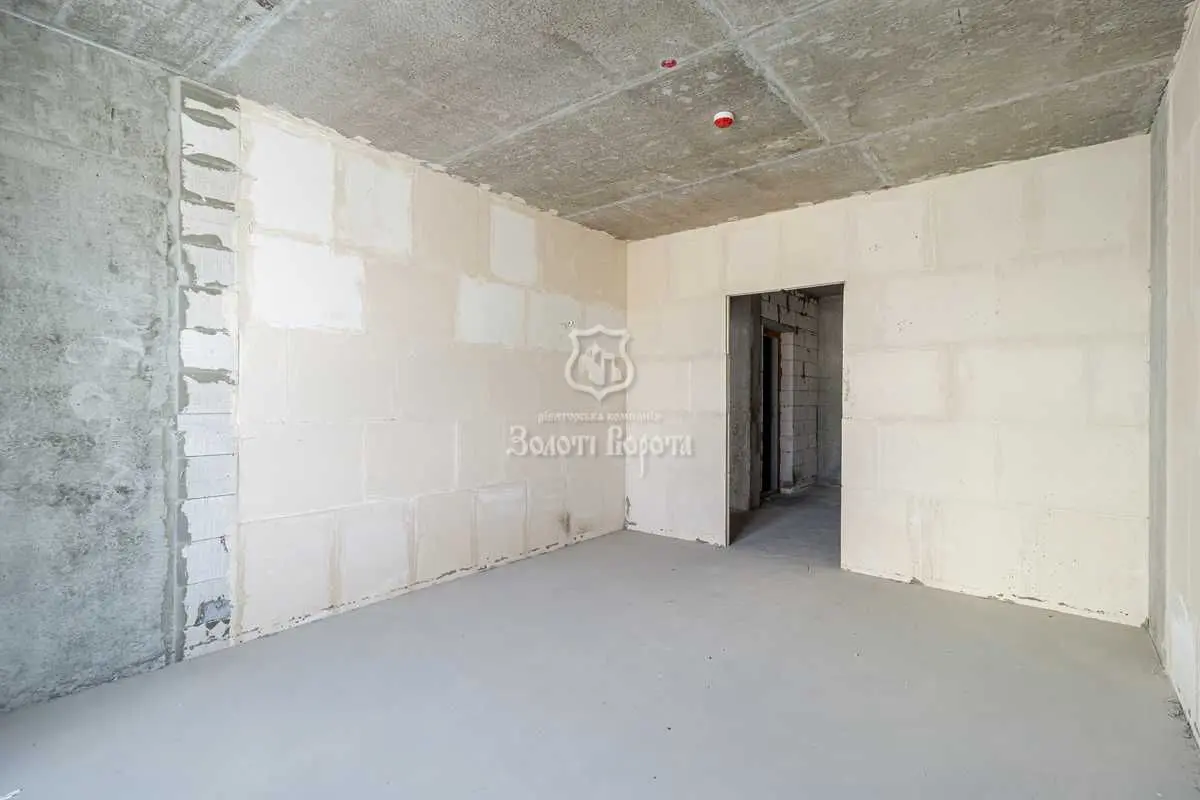 Фото Selling a 3-room apartment, 97 sq.m., Revutskoho Street  Kyiv, price: 95000 USD, code 6927