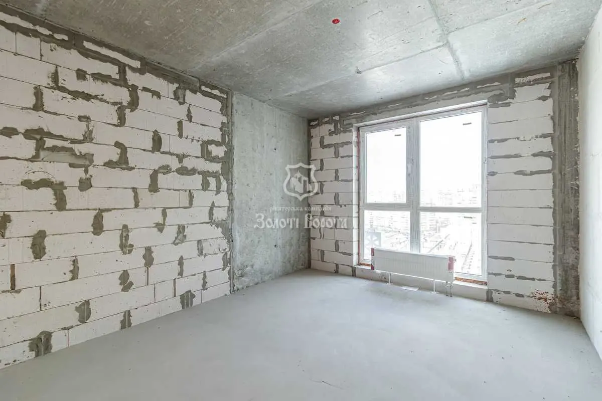 Фото Selling a 3-room apartment, 97 sq.m., Revutskoho Street  Kyiv, price: 95000 USD, code 6927