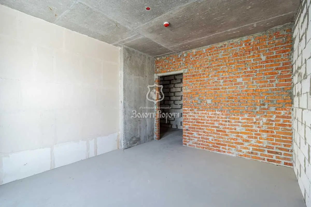 Фото Selling a 3-room apartment, 97 sq.m., Revutskoho Street  Kyiv, price: 95000 USD, code 6927