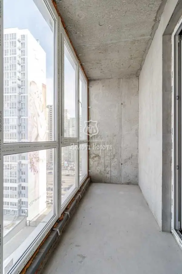Фото Selling a 3-room apartment, 97 sq.m., Revutskoho Street  Kyiv, price: 95000 USD, code 6927