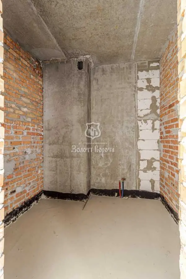 Фото Selling a 3-room apartment, 97 sq.m., Revutskoho Street  Kyiv, price: 95000 USD, code 6927