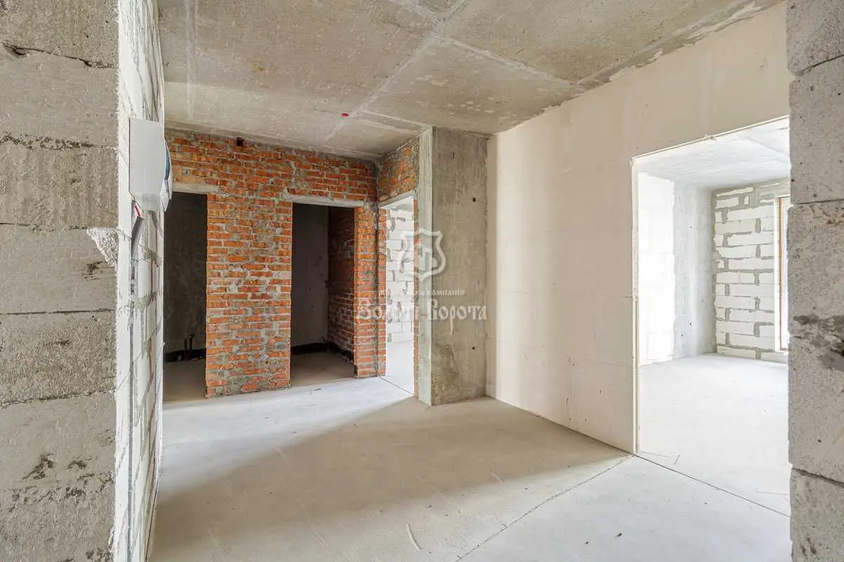 Фото Selling a 3-room apartment, 97 sq.m., Revutskoho Street  Kyiv, price: 95000 USD, code 6927
