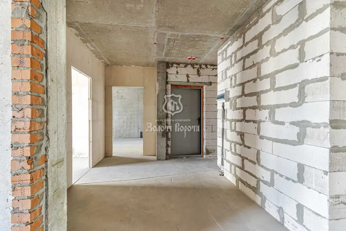 Фото Selling a 3-room apartment, 97 sq.m., Revutskoho Street  Kyiv, price: 95000 USD, code 6927