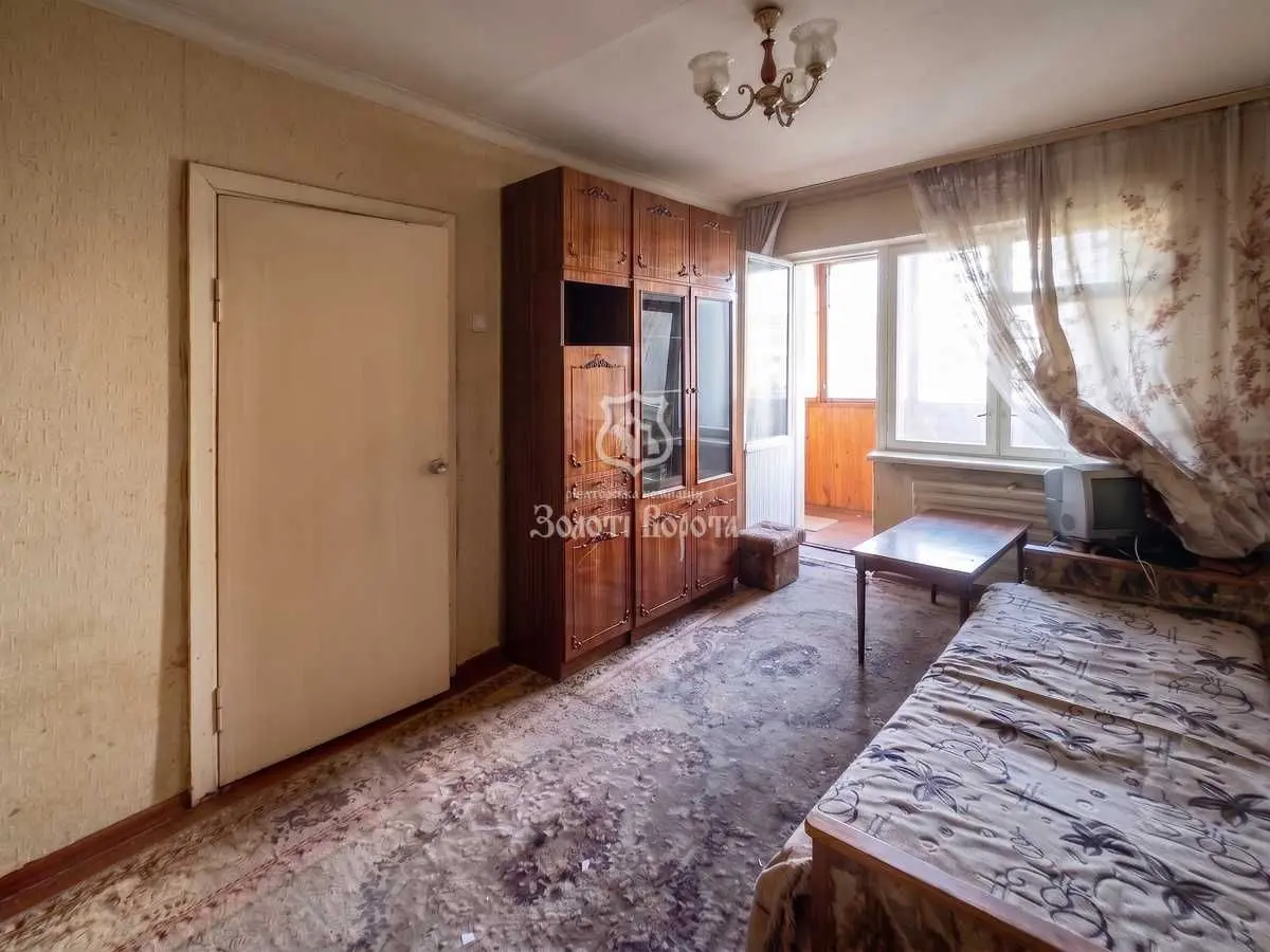 Фото Selling a 1-room apartment, 30 sq.m., Marshala Rokosovskoho Avenue 3 Kyiv, price: 28000 USD, code 6928