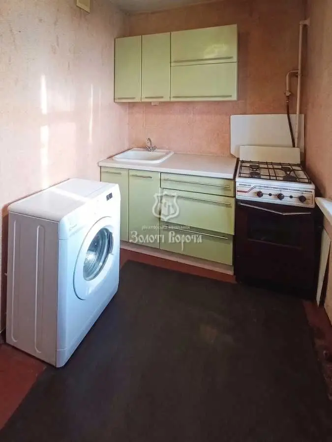 Фото Selling a 1-room apartment, 30 sq.m., Marshala Rokosovskoho Avenue 3 Kyiv, price: 28000 USD, code 6928