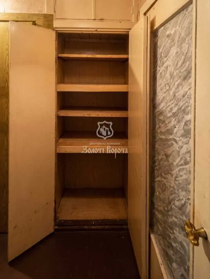Фото Selling a 1-room apartment, 30 sq.m., Marshala Rokosovskoho Avenue 3 Kyiv, price: 28000 USD, code 6928