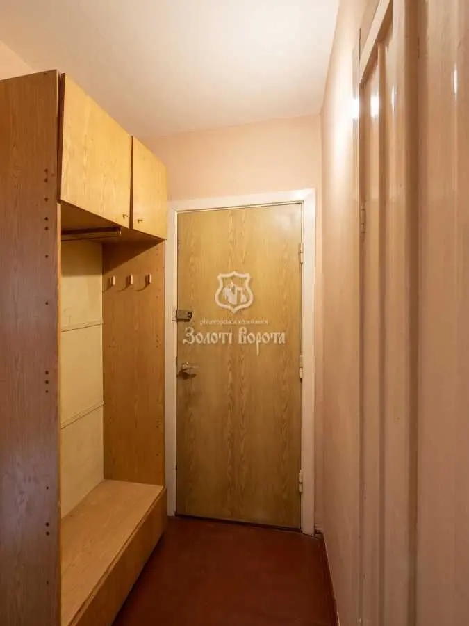 Фото Selling a 1-room apartment, 30 sq.m., Marshala Rokosovskoho Avenue 3 Kyiv, price: 28000 USD, code 6928