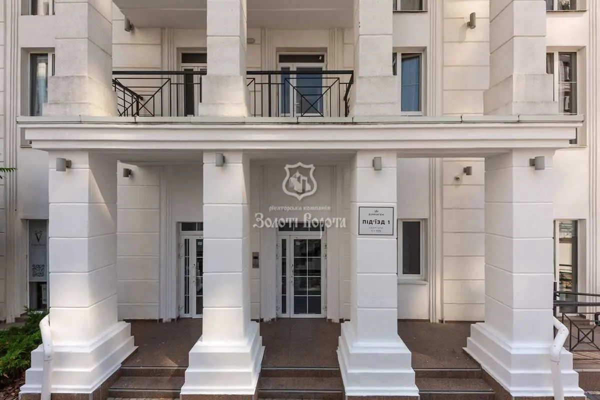 Фото Продаю 1-комнатную квартиру, 37.1 кв. м, Михаила Максимовича ул. (Онуфрия Трутенко) 26б Киев, цена: 100000 USD, код 6930