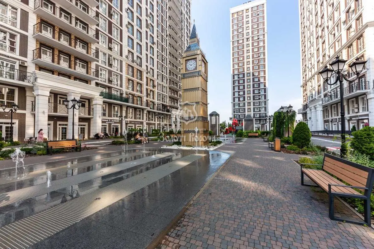 Фото Продаю 1-комнатную квартиру, 37.1 кв. м, Михаила Максимовича ул. (Онуфрия Трутенко) 26б Киев, цена: 100000 USD, код 6930