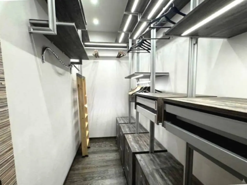 Фото Selling a 3-room apartment, 155 sq.m., Protasiv Yar Street 8 Kyiv, price: 465000 $, code 6935