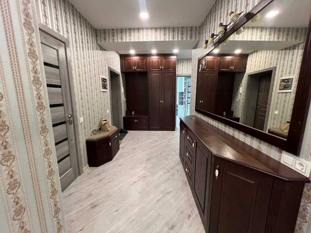 Фото Продаю 4 кімнатну квартиру, 88 кв. м, Васильків, ціна: 100000 USD, код 6945
