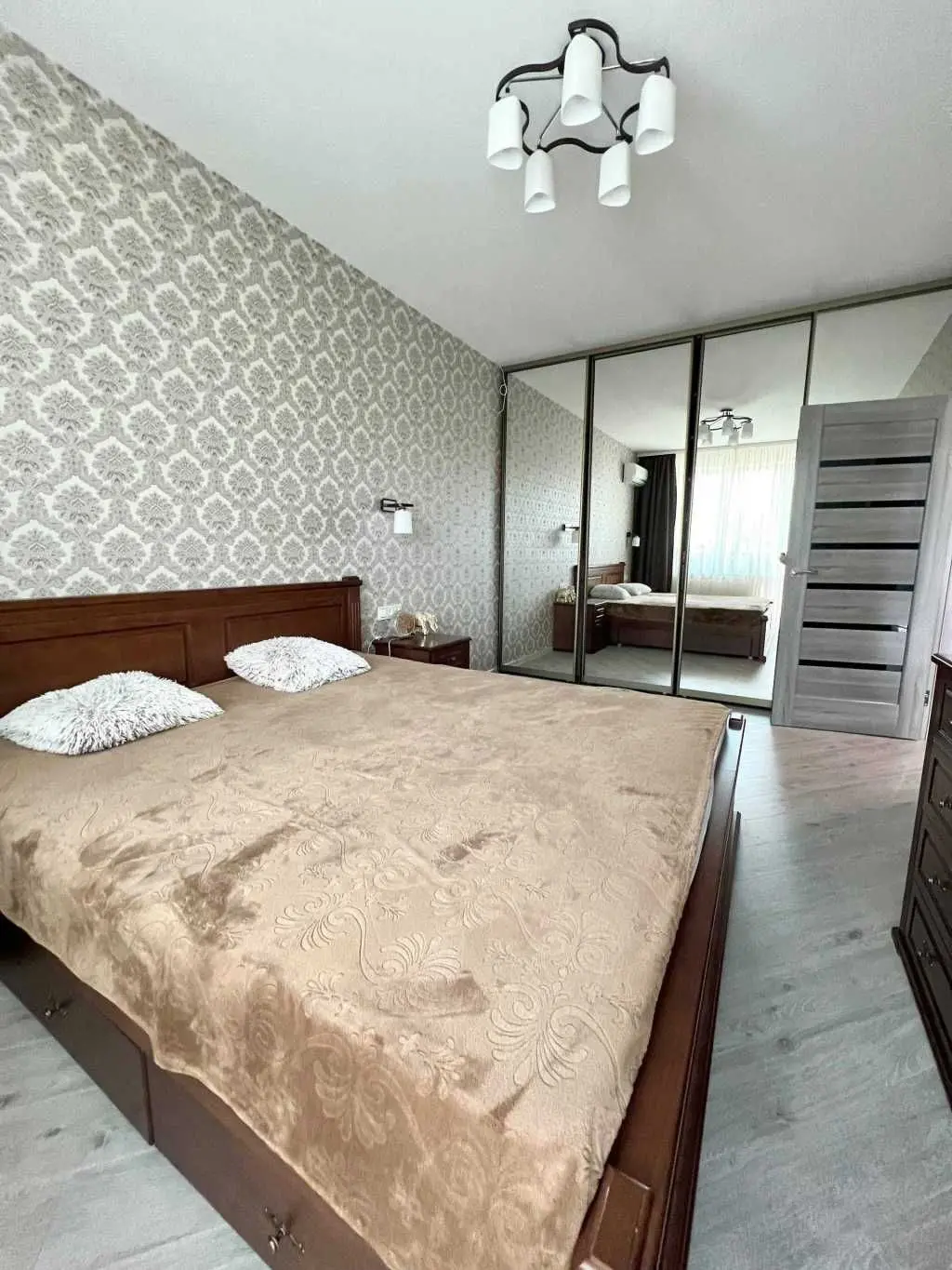 Фото Продаю 4 кімнатну квартиру, 88 кв. м, Васильків, ціна: 100000 USD, код 6945