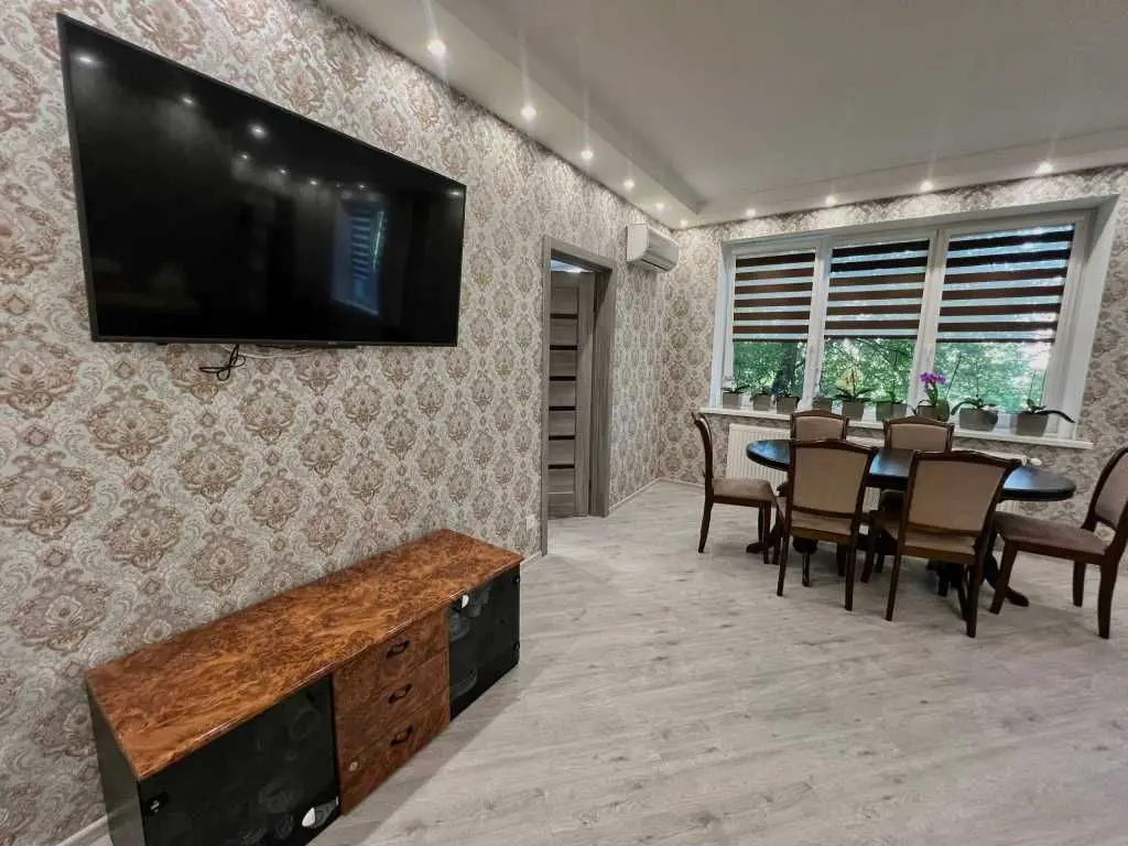 Фото Продаю 4 кімнатну квартиру, 88 кв. м, Васильків, ціна: 100000 USD, код 6945