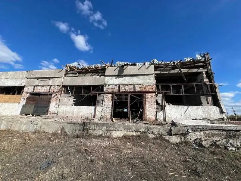 Фото Продаю офіс, 16356 кв. м, Григорія Давидовського вул. (Скрябіна) 38 Суми, ціна: 4565416 UAH, код 6947
