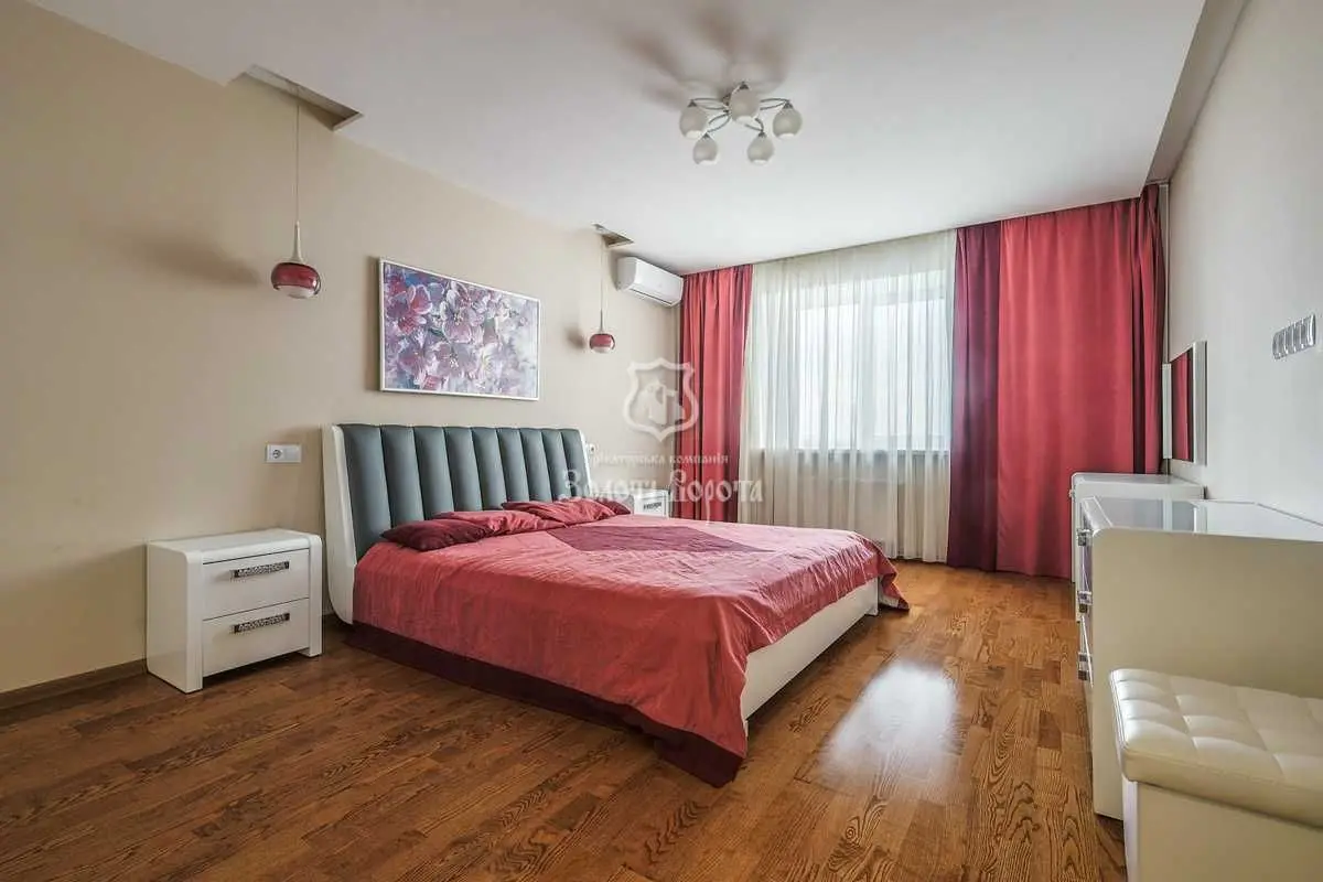 Фото Продаю 3 кімнатну квартиру, 100.1 кв. м, Гарматна вул.  Київ, ціна: 139000 USD, код 6948
