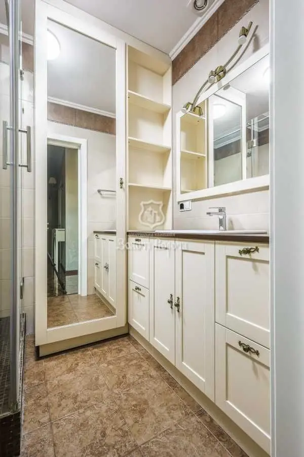 Фото Продаю 3 кімнатну квартиру, 100.1 кв. м, Гарматна вул.  Київ, ціна: 139000 USD, код 6948