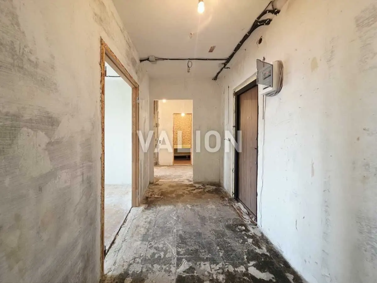 Фото Продаю 2 кімнатну квартиру, 56 кв. м, Чорнобильська вул.  Київ, ціна: 65000 USD, код 6949