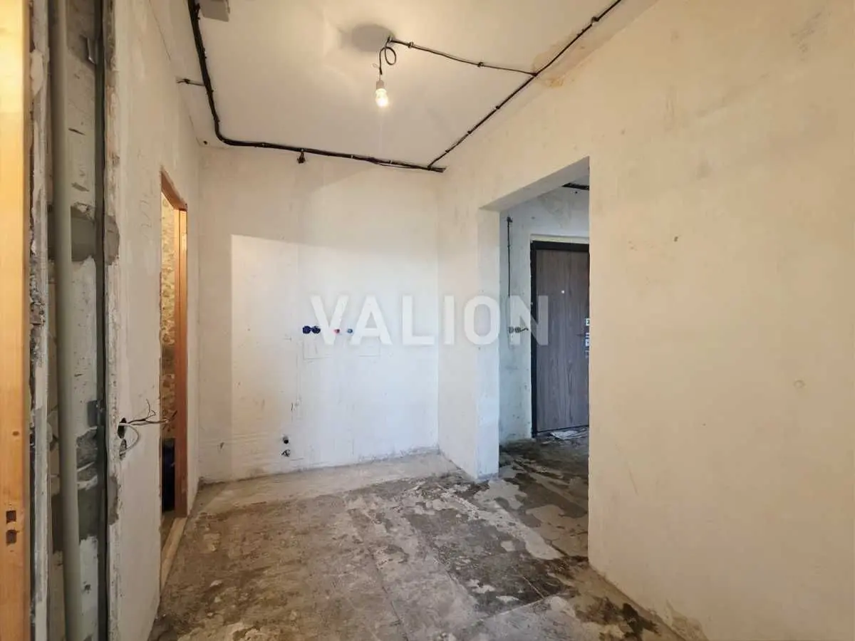 Фото Продаю 2 кімнатну квартиру, 56 кв. м, Чорнобильська вул.  Київ, ціна: 65000 USD, код 6949