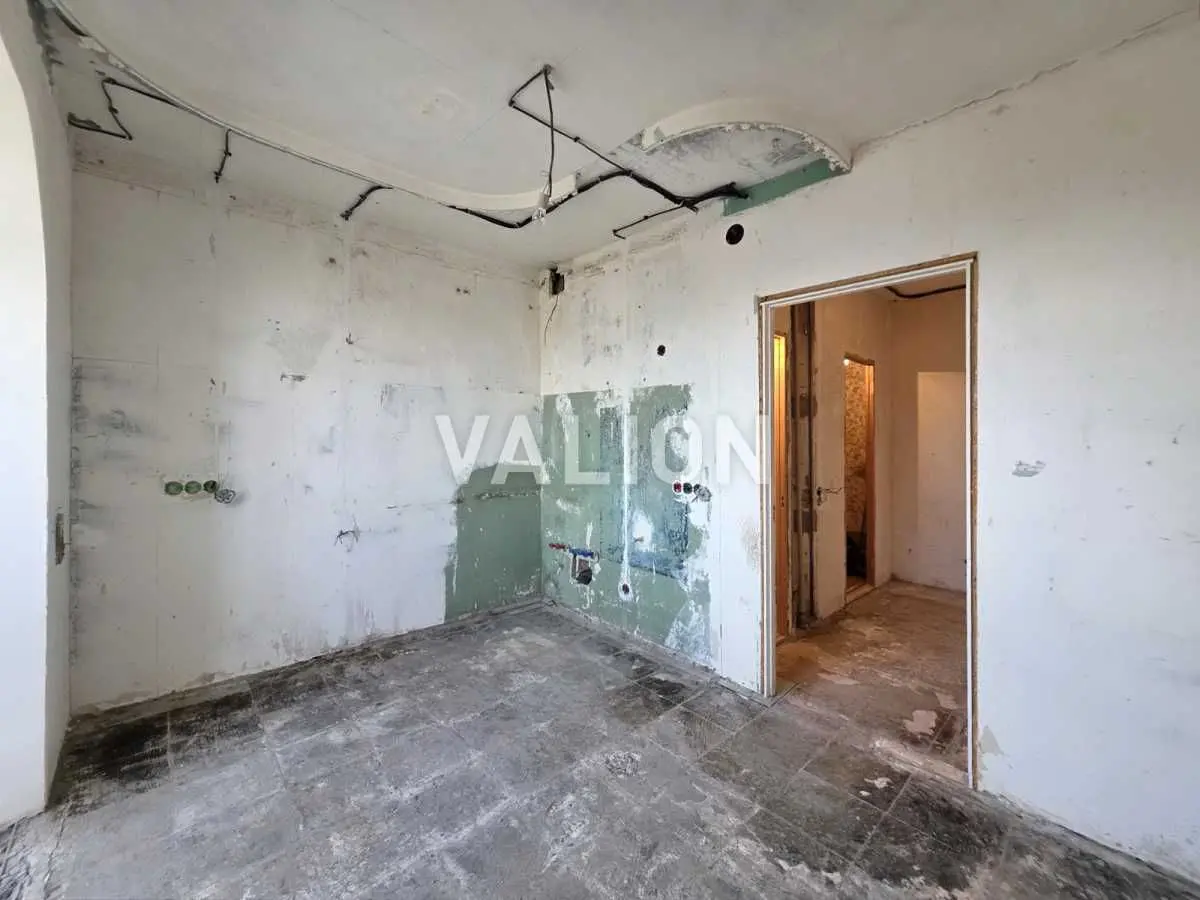 Фото Продаю 2 кімнатну квартиру, 56 кв. м, Чорнобильська вул.  Київ, ціна: 65000 USD, код 6949