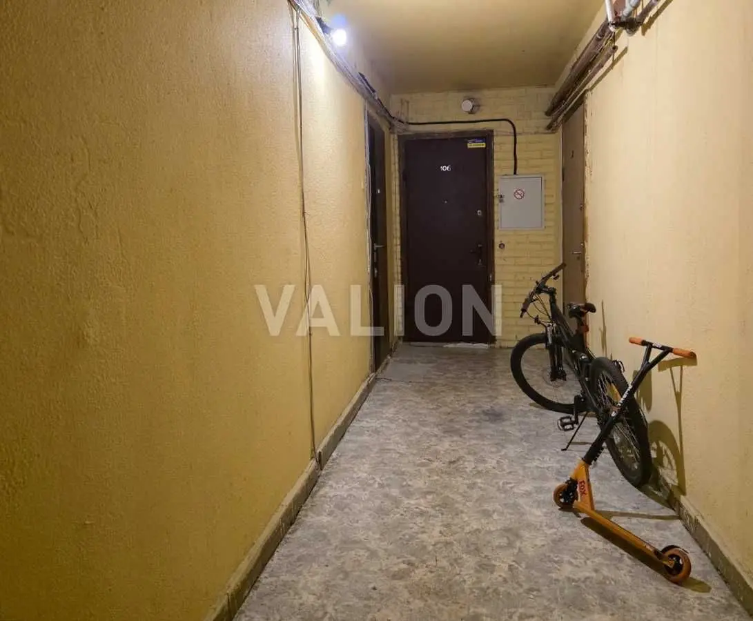 Фото Продаю 2 кімнатну квартиру, 56 кв. м, Чорнобильська вул.  Київ, ціна: 65000 USD, код 6949