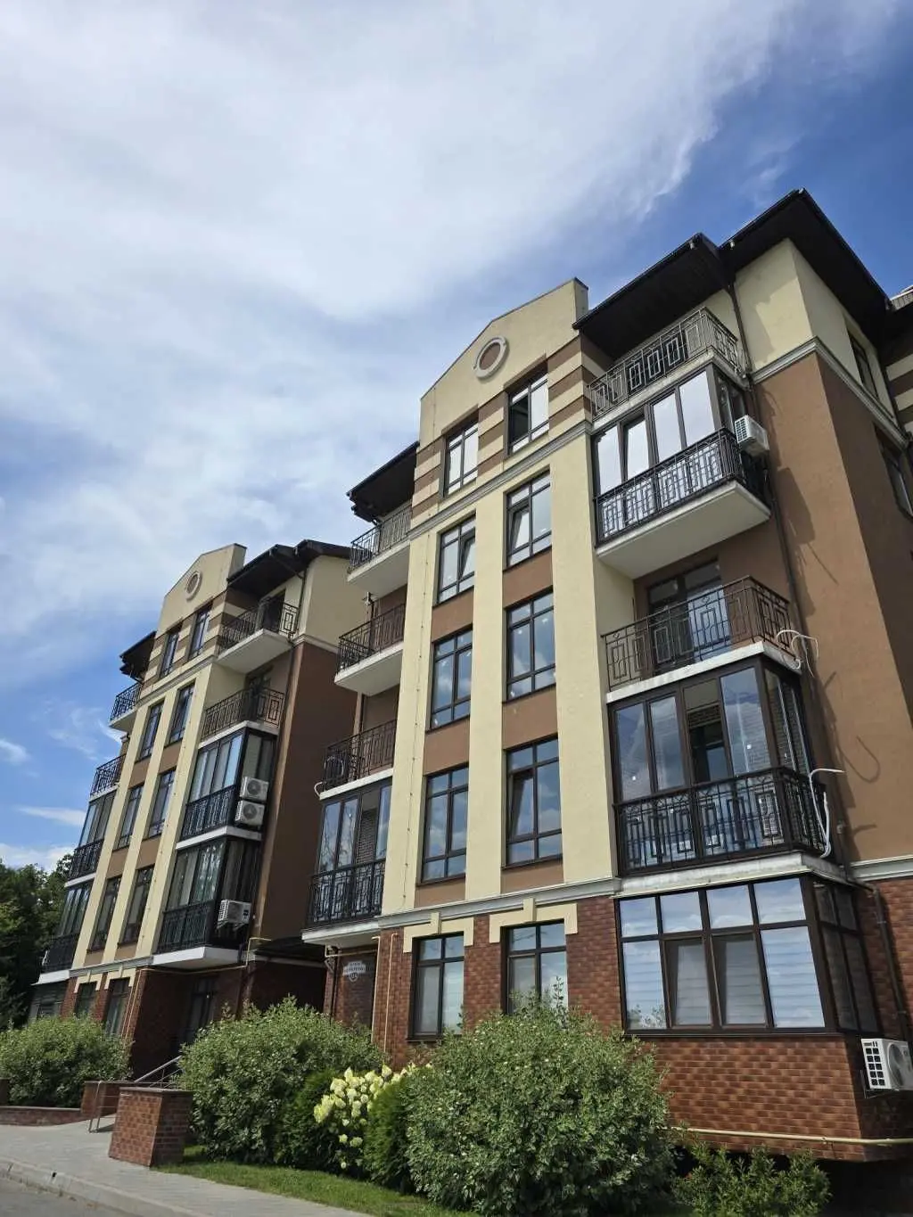 Фото Продаю 1-комнатную квартиру, 44 кв. м, Метрологическая ул. 52 Киев, цена: 78000 USD, код 6952