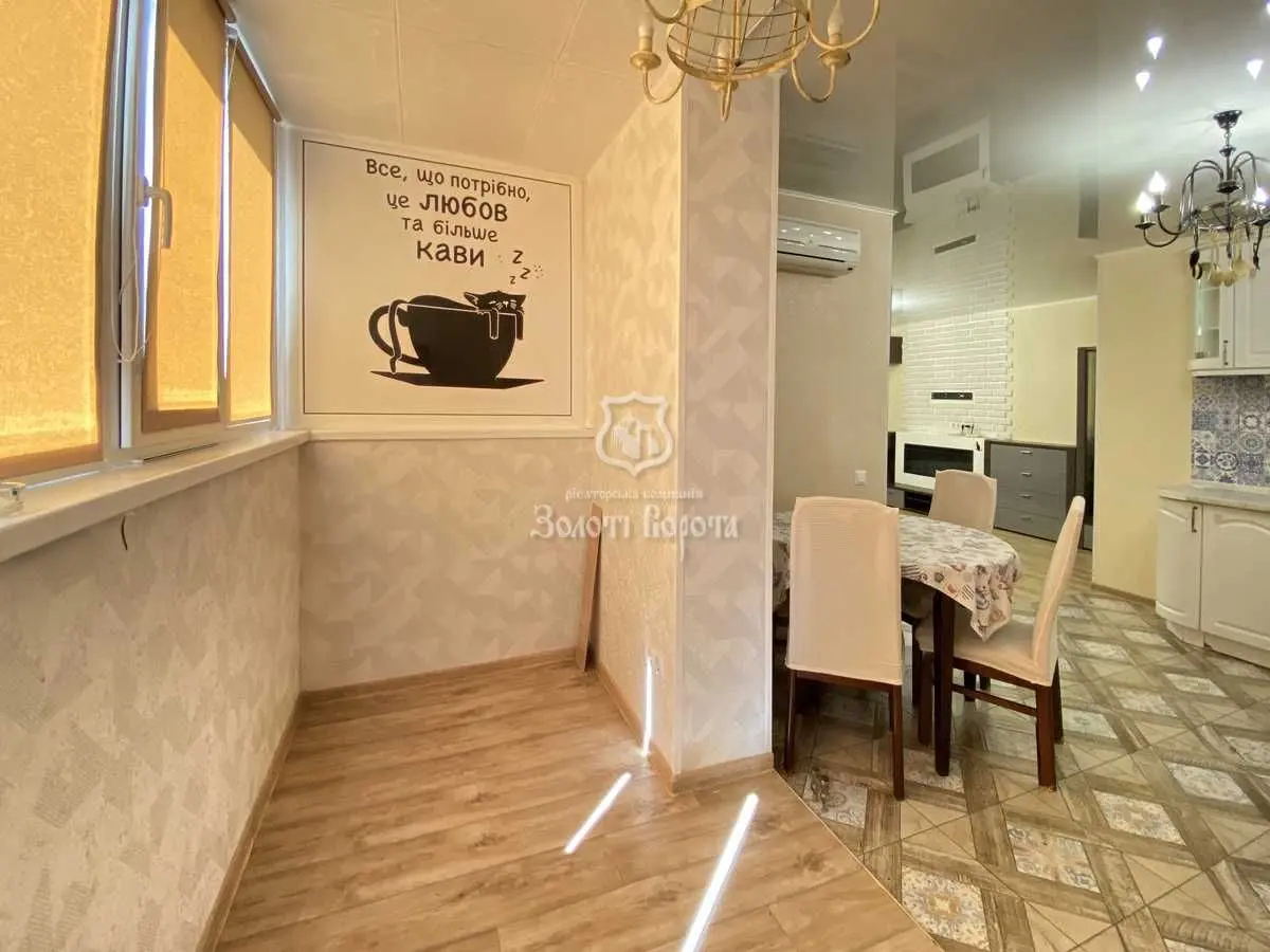 Фото Продаю 3-комнатную квартиру, 82.1 кв. м, Набережная ул.  Вышгород, цена: 97000 USD, код 6954